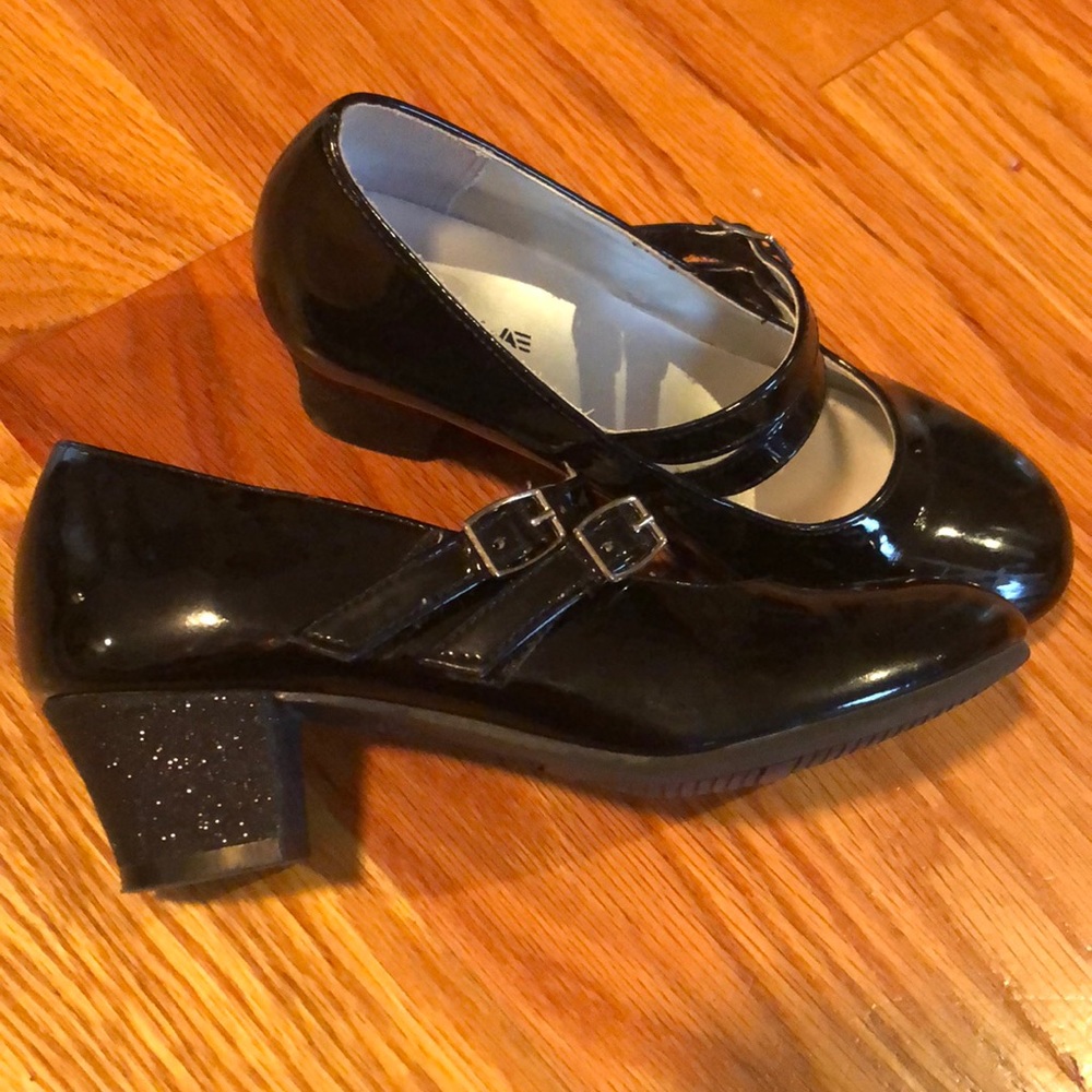 Girls dress shoes